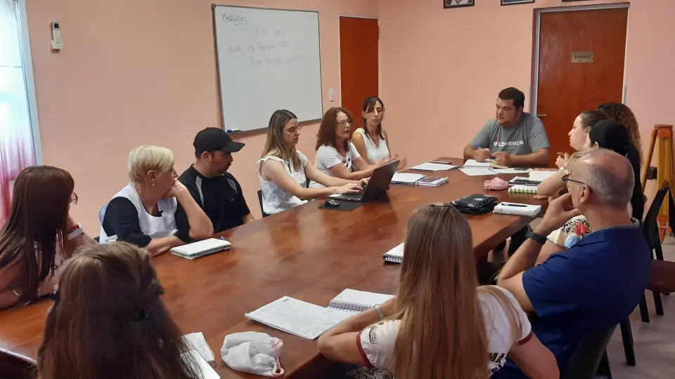 El intendente Fabio Villa mantuvo una reunión con directivos de las escuelas de la ciudad