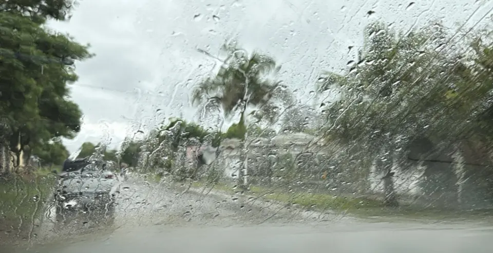 Lluvias que traen alivio en el inicio del otoño