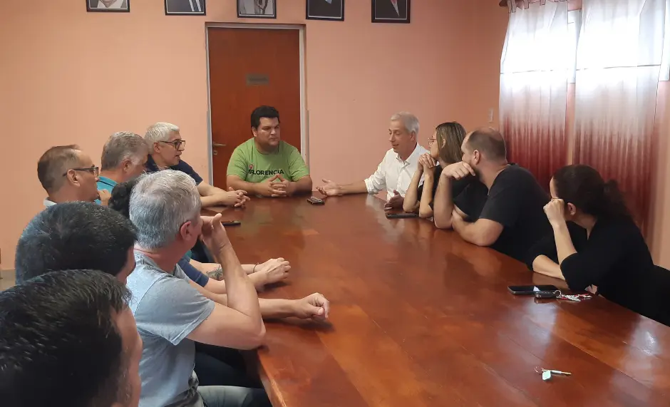 Dionisio Scarpín visitó Florencia para fortalecer el apoyo a los clubes locales