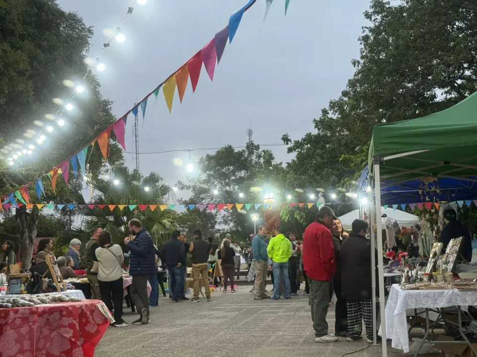 Feria de Emprendedores en la plaza central