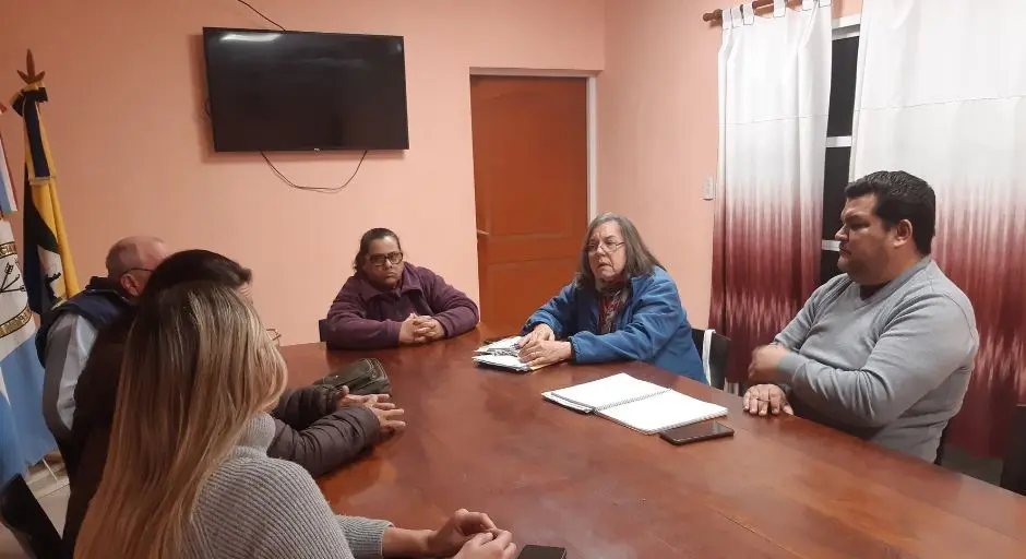 El intendente Fabio Villa mantuvo una reunión con integrantes de Cáritas Parroquial