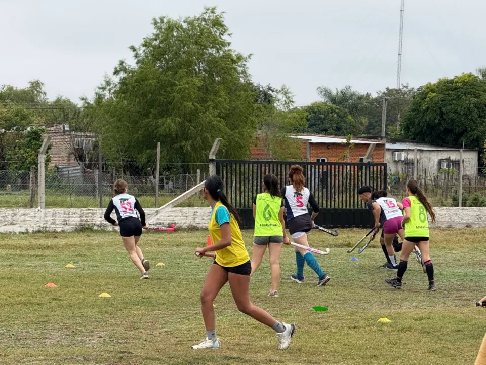 Encuentro regional de hockey juvenil en Florencia