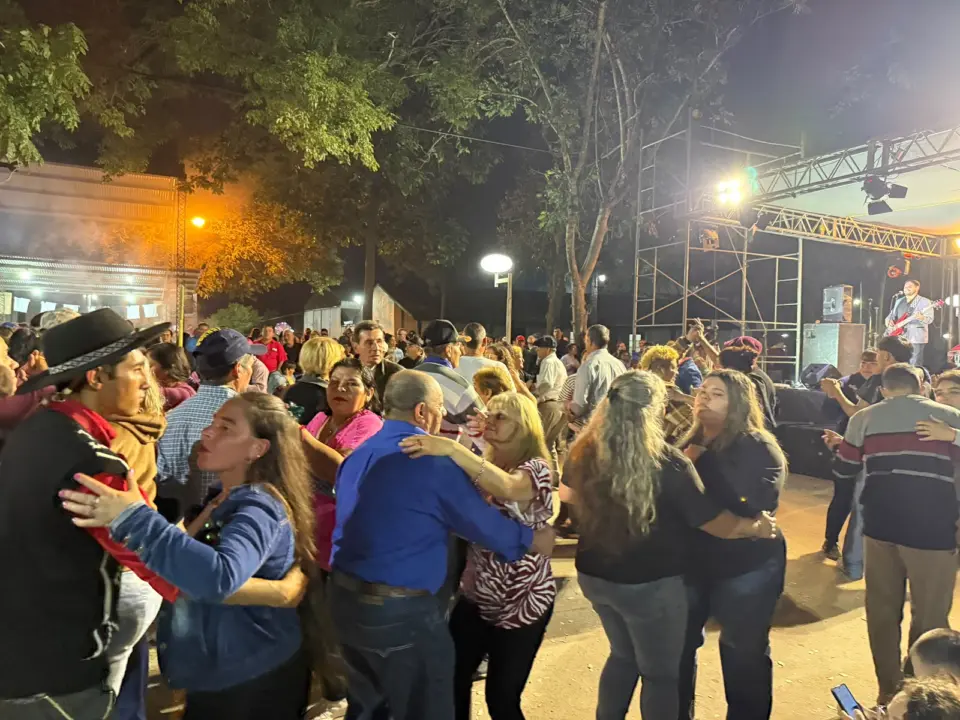Multitudinario fogón dio cierre a las Fiestas Patronales